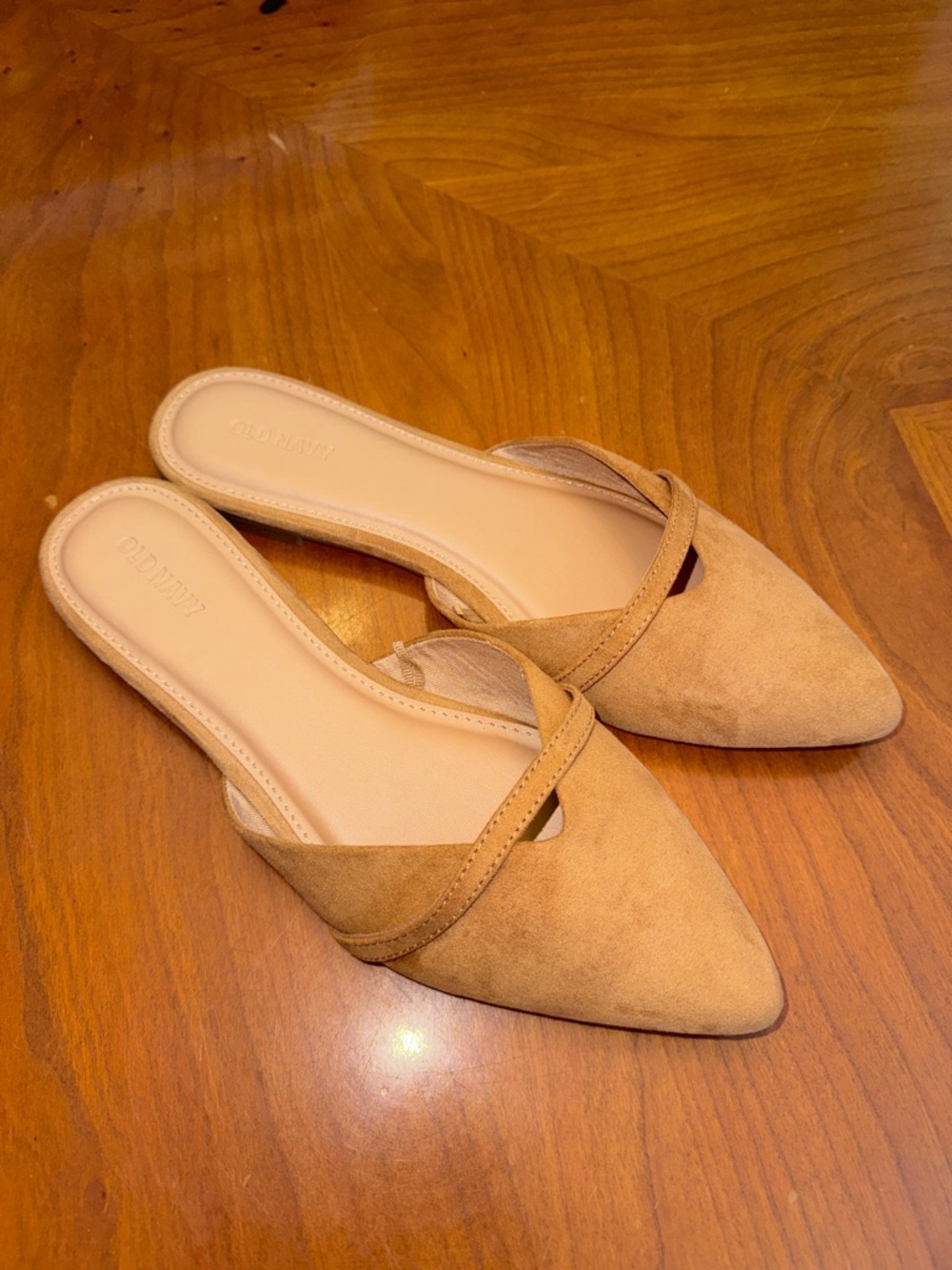 Old Navy Suede Pointed-Toe Slide Mules in Tan - Picture 3 of 4